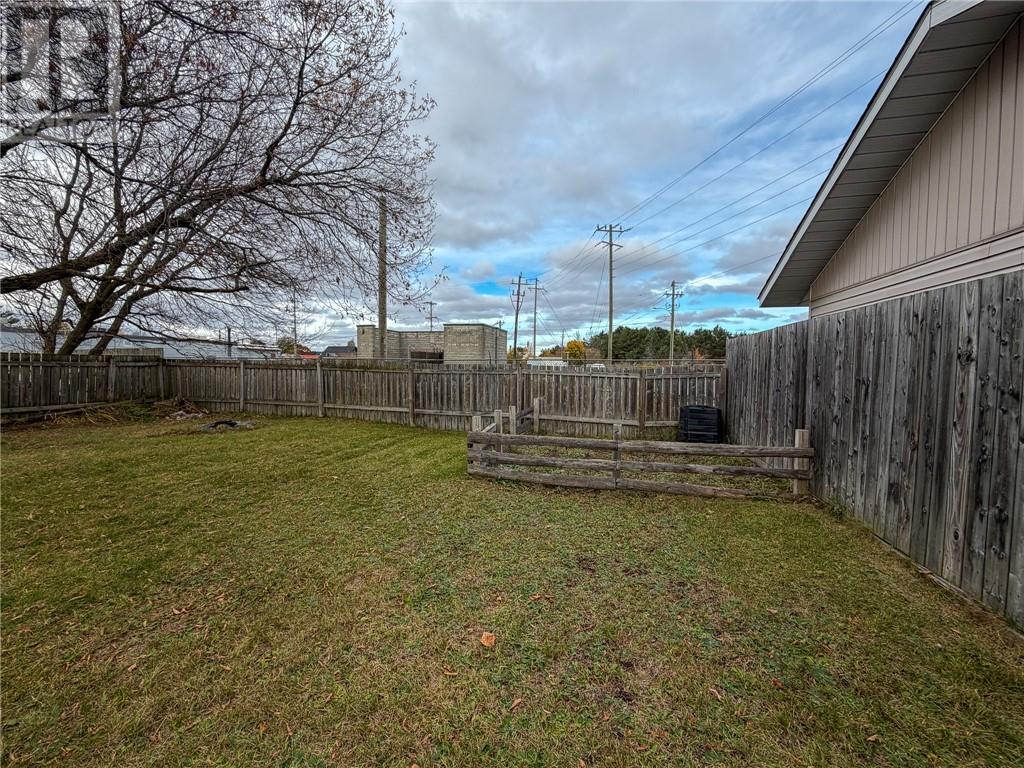 282 Syroid Street Property Photo 30