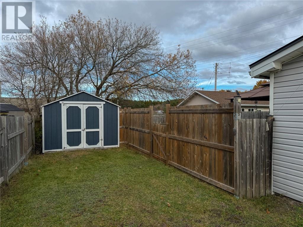 282 Syroid Street Property Photo 31