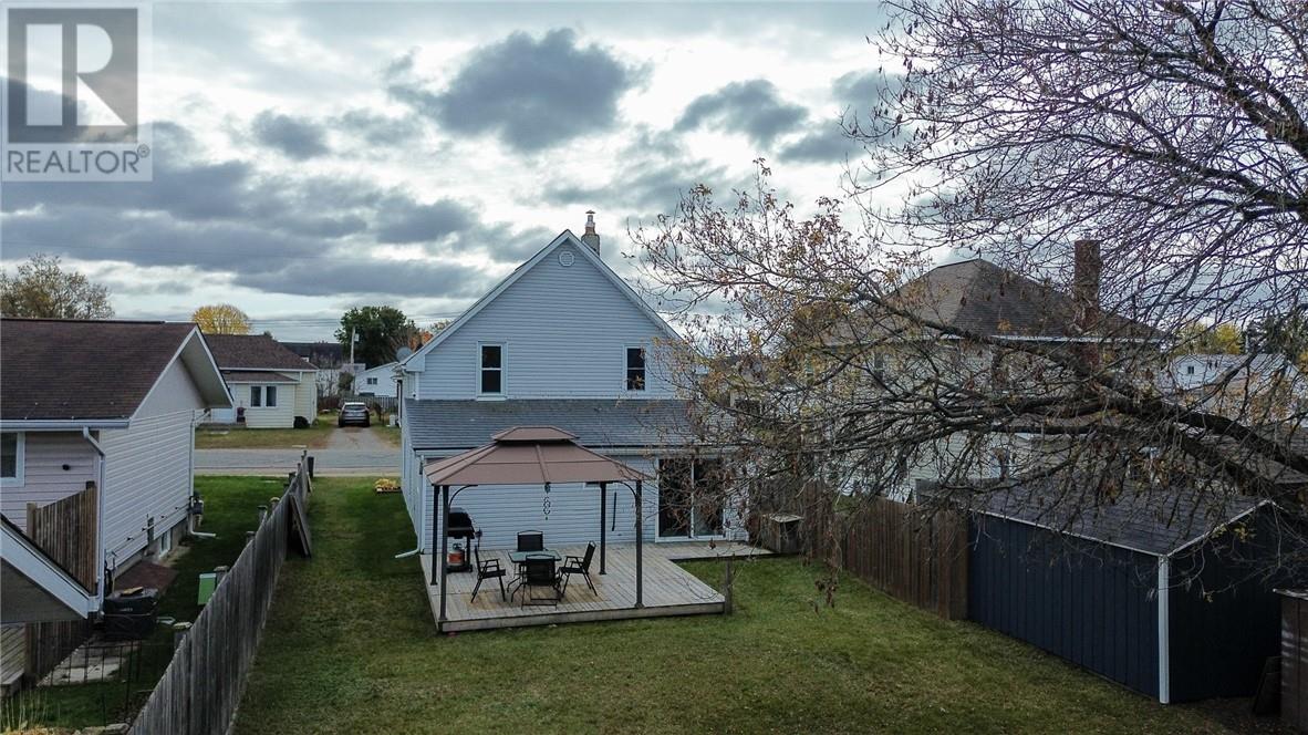 282 Syroid Street Property Photo 33