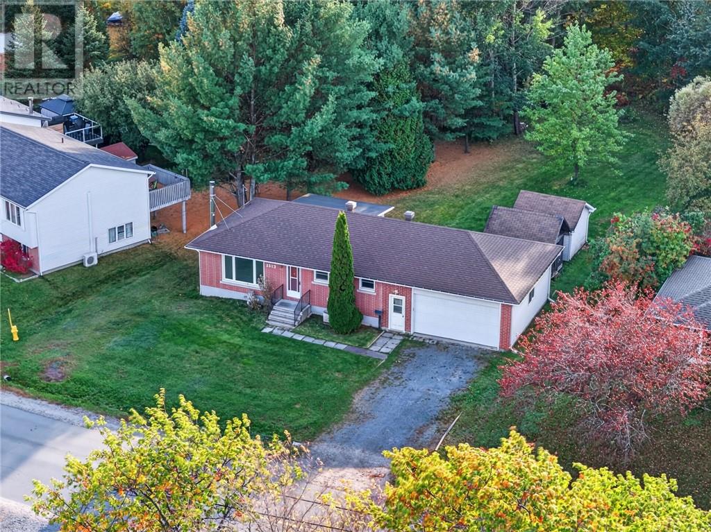 2513 Field Street Property Photo 6
