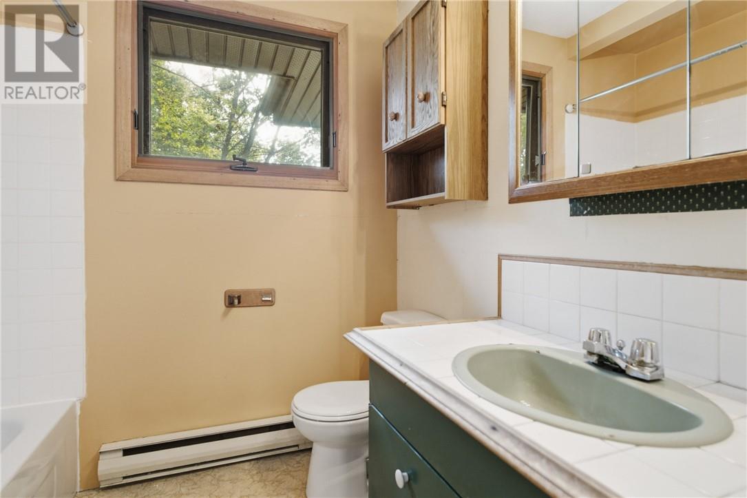 182 Boland Avenue Property Photo 6