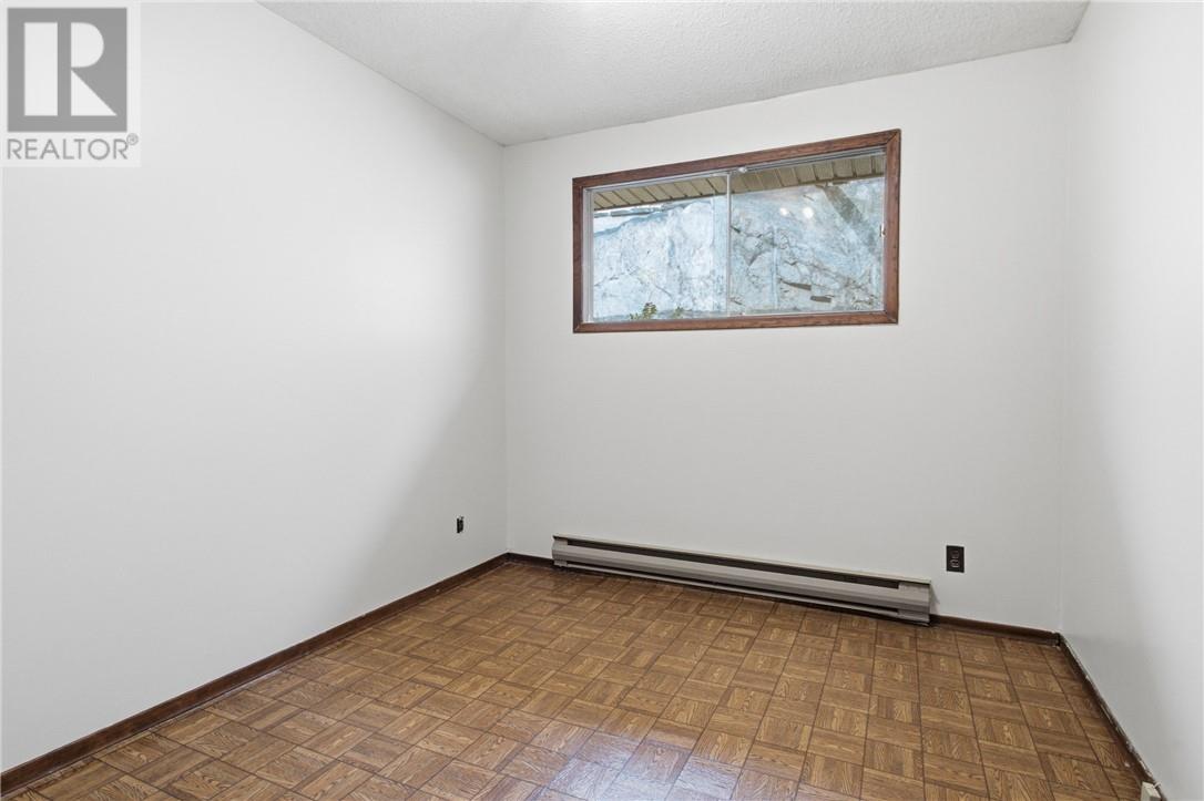 182 Boland Avenue Property Photo 9