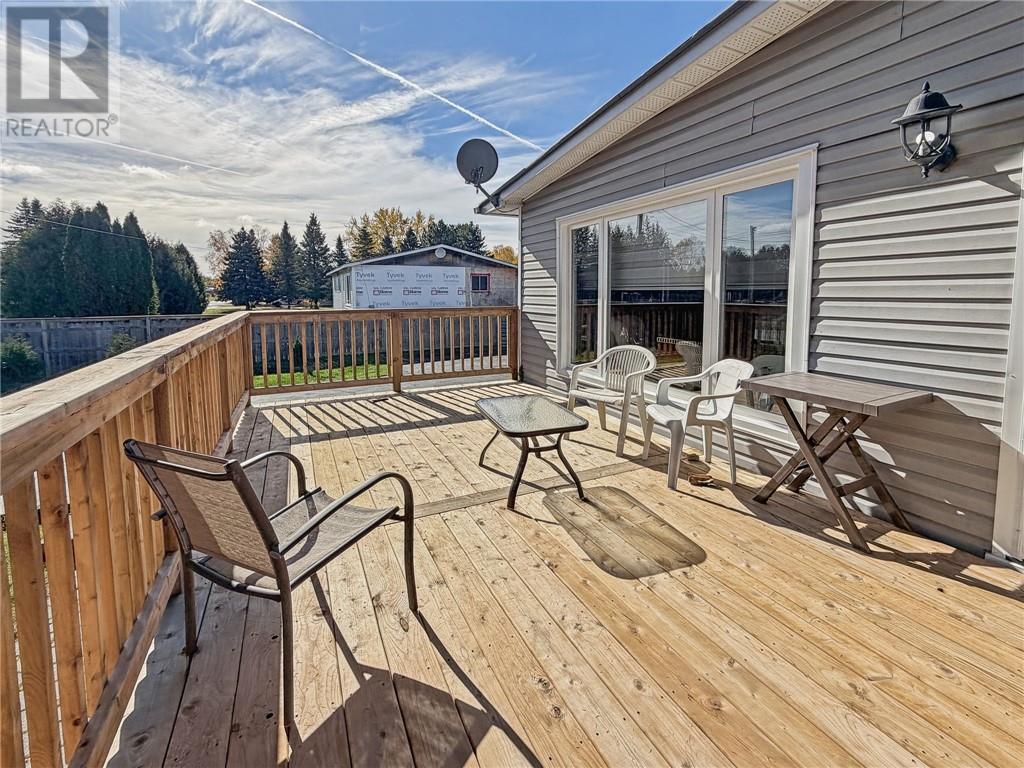 3261 Elm Street Property Photo 4