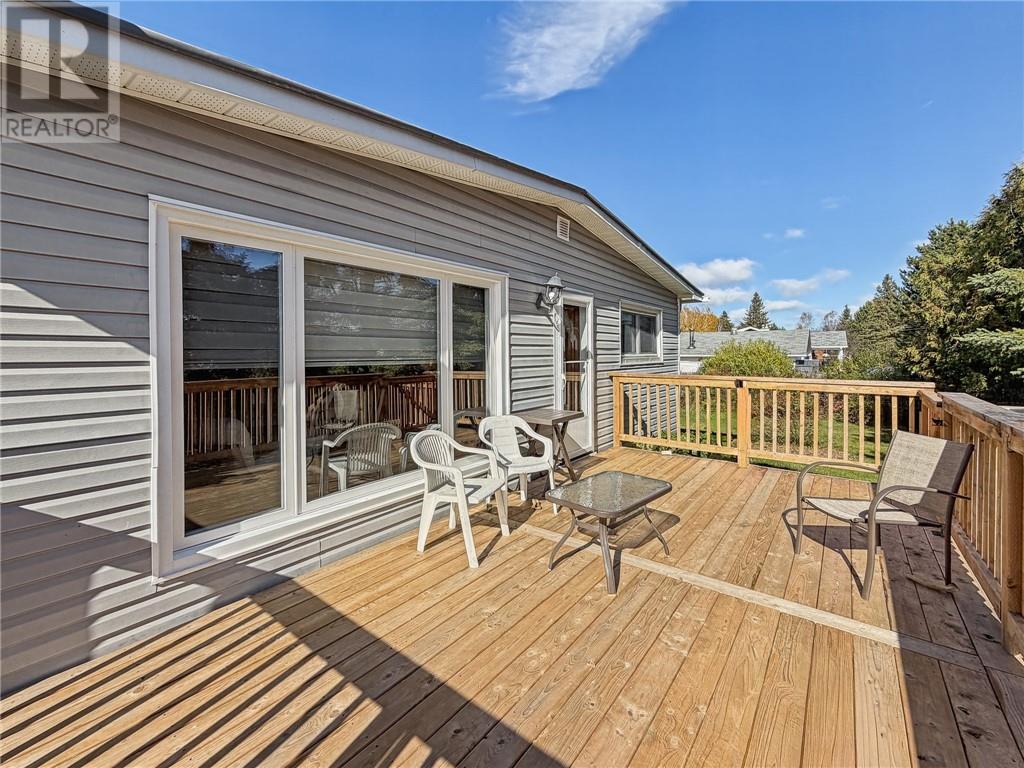 3261 Elm Street Property Photo 5