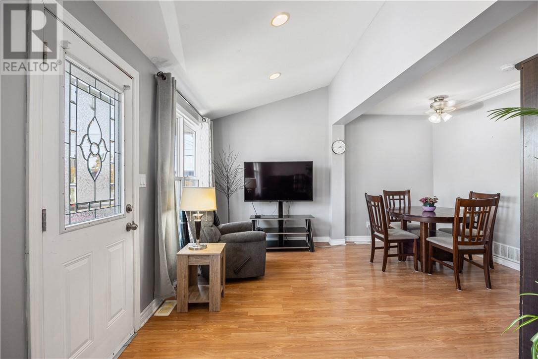 3 Frank Street Property Photo 10