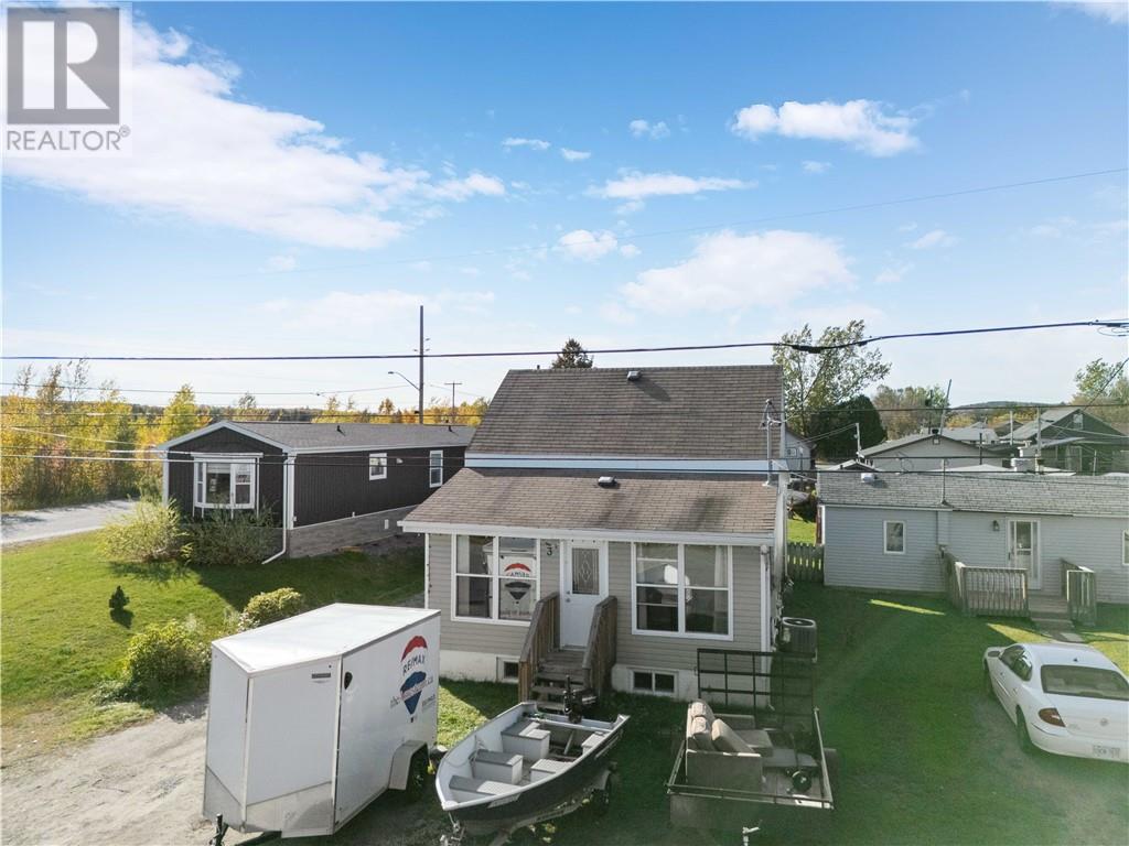 3 Frank Street Property Photo 35