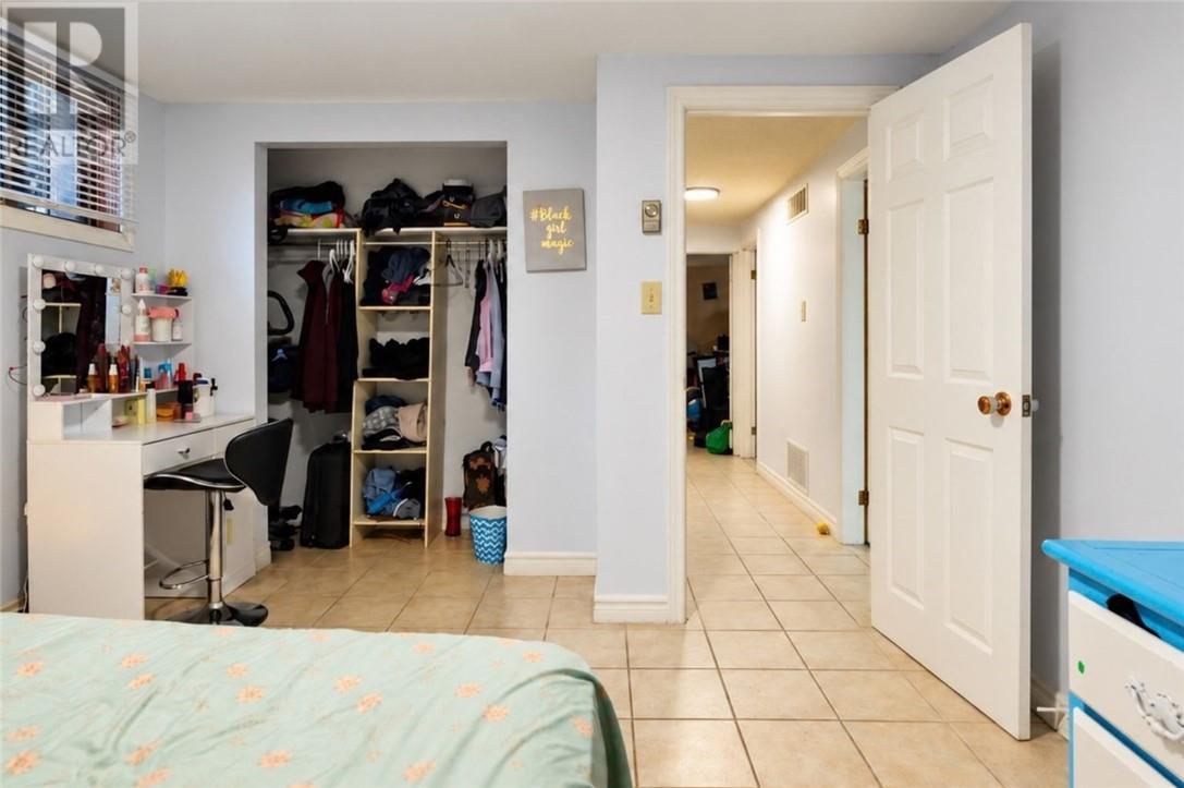 226 Mcnaughton Avenue Property Photo 24