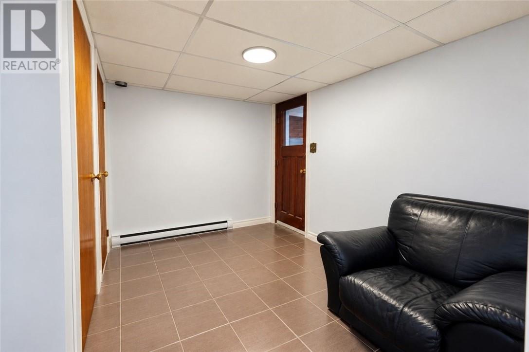 226 Mcnaughton Avenue Property Photo 30