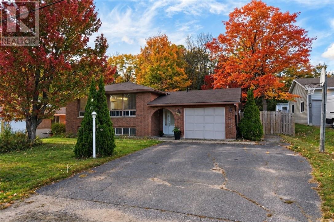 226 Mcnaughton Avenue Property Photo 36