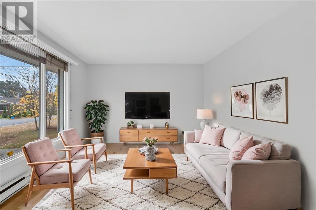 113 First Avenue Property Photo 8