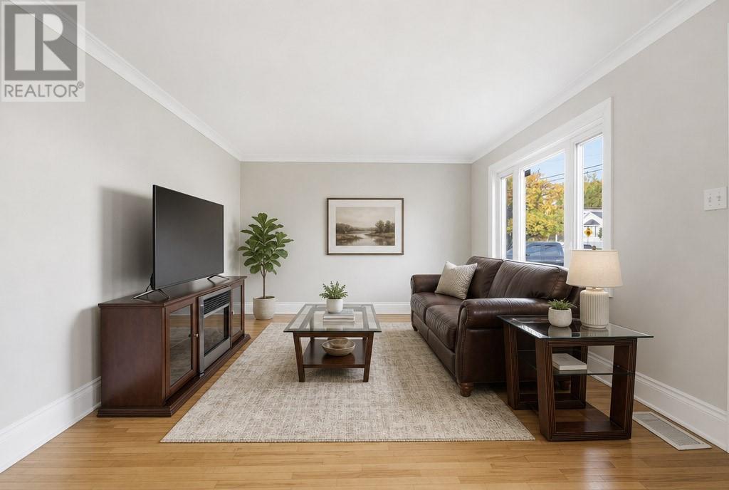 1241 Rideau Property Photo 5