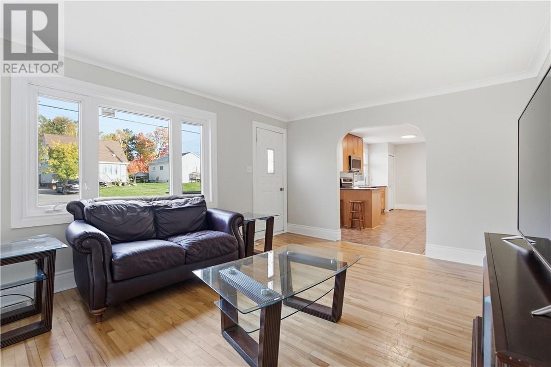 1241 Rideau Property Photo 6