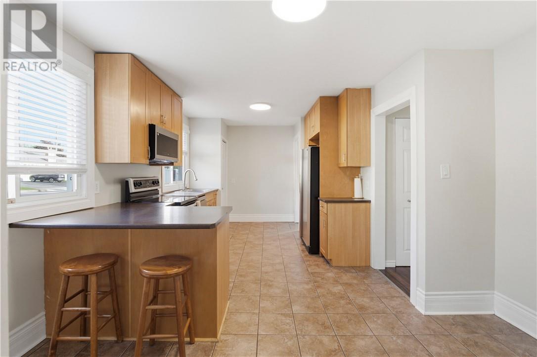 1241 Rideau Property Photo 7