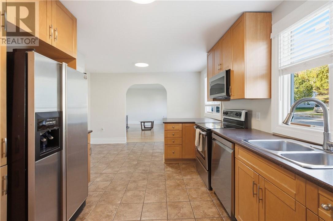 1241 Rideau Property Photo 8
