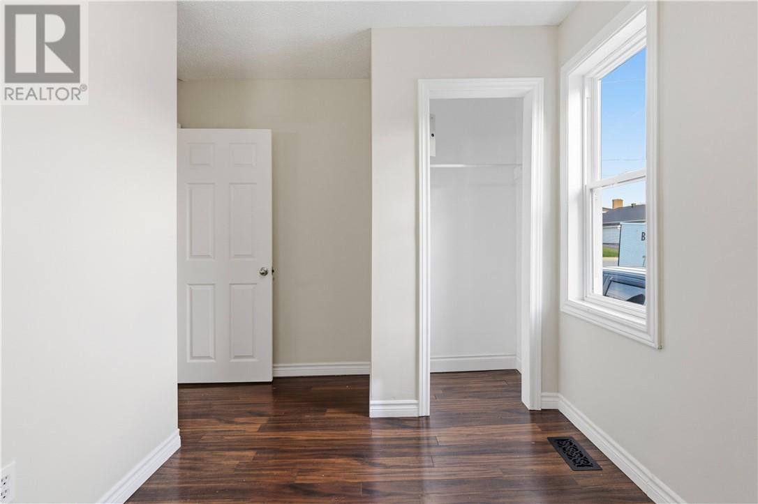 1241 Rideau Property Photo 13