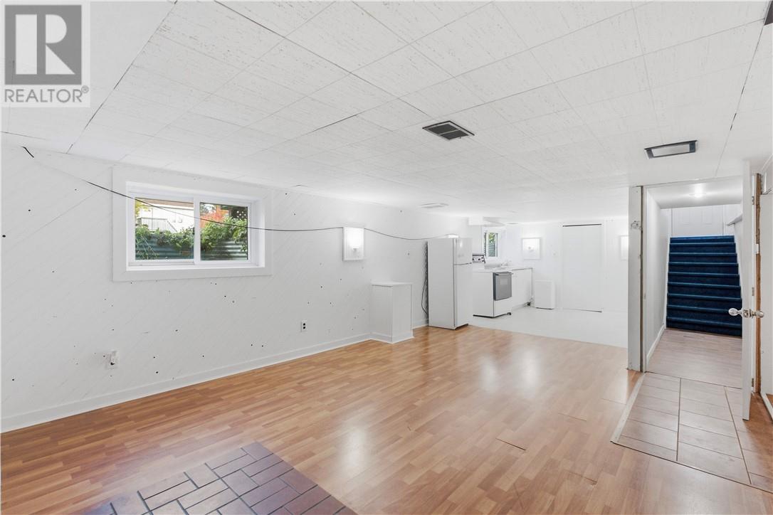 1241 Rideau Property Photo 19