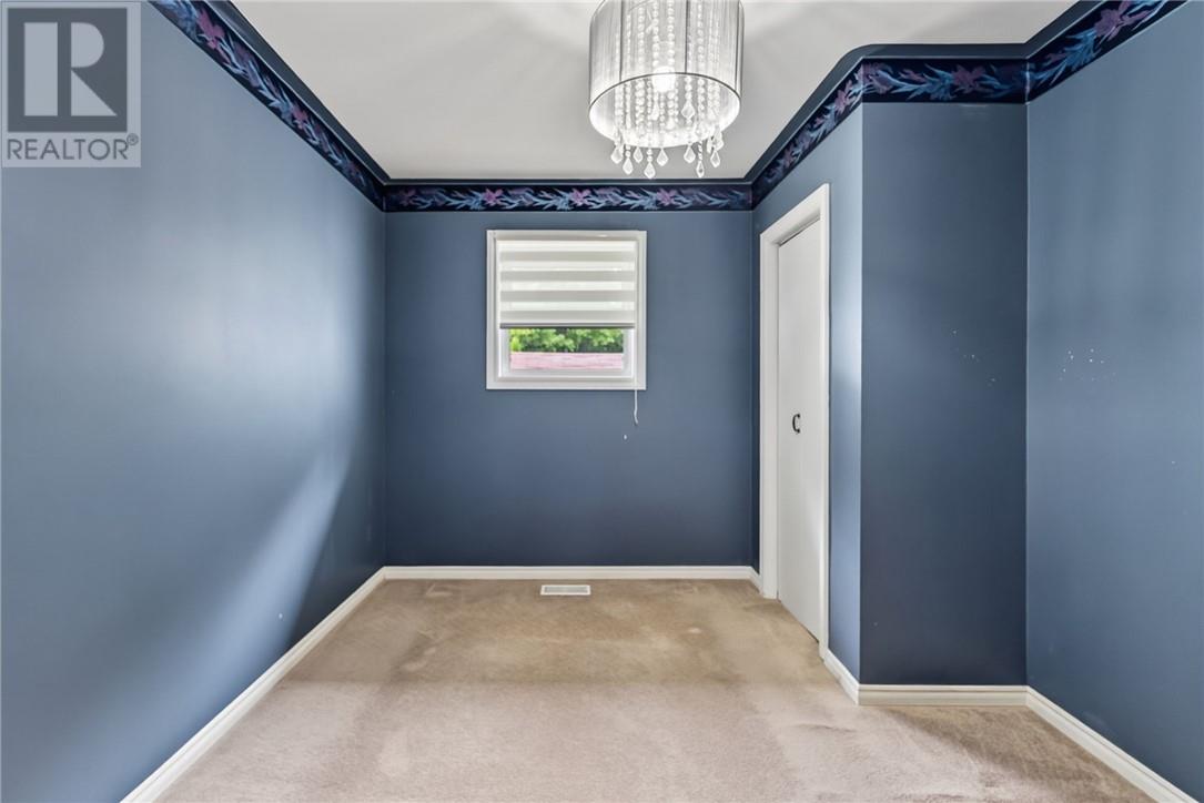 552 Pine Street Property Photo 23