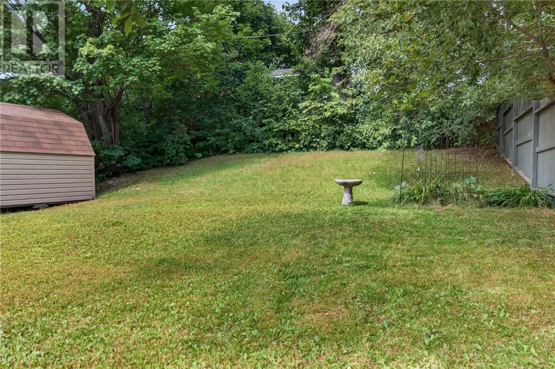 552 Pine Street Property Photo 38