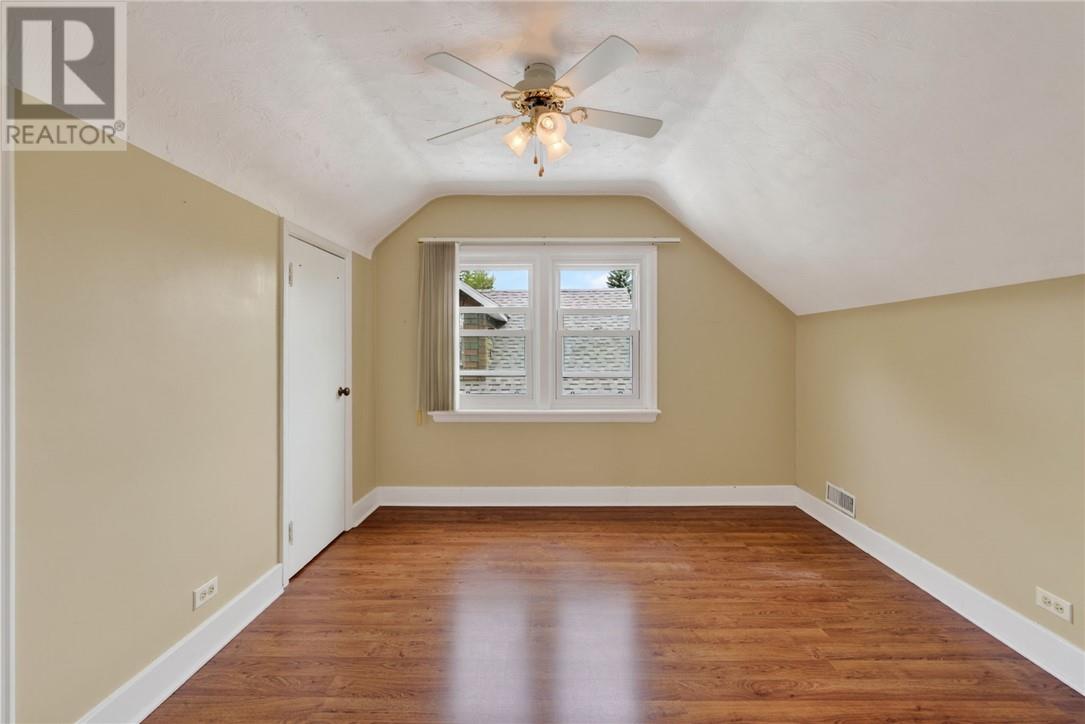 552 Pine Street Property Photo 41
