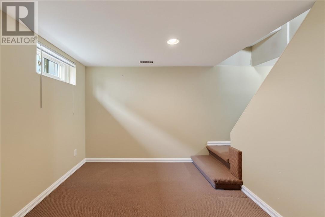 552 Pine Street Property Photo 46