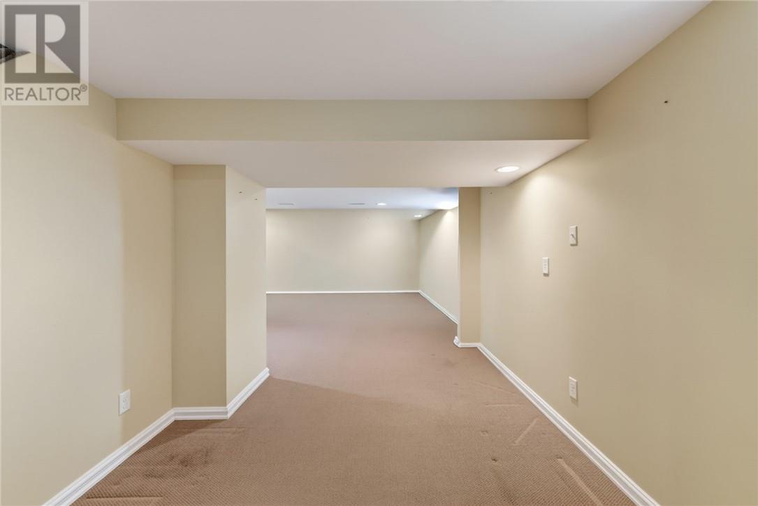 552 Pine Street Property Photo 48