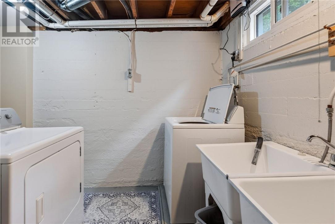 552 Pine Street Property Photo 59