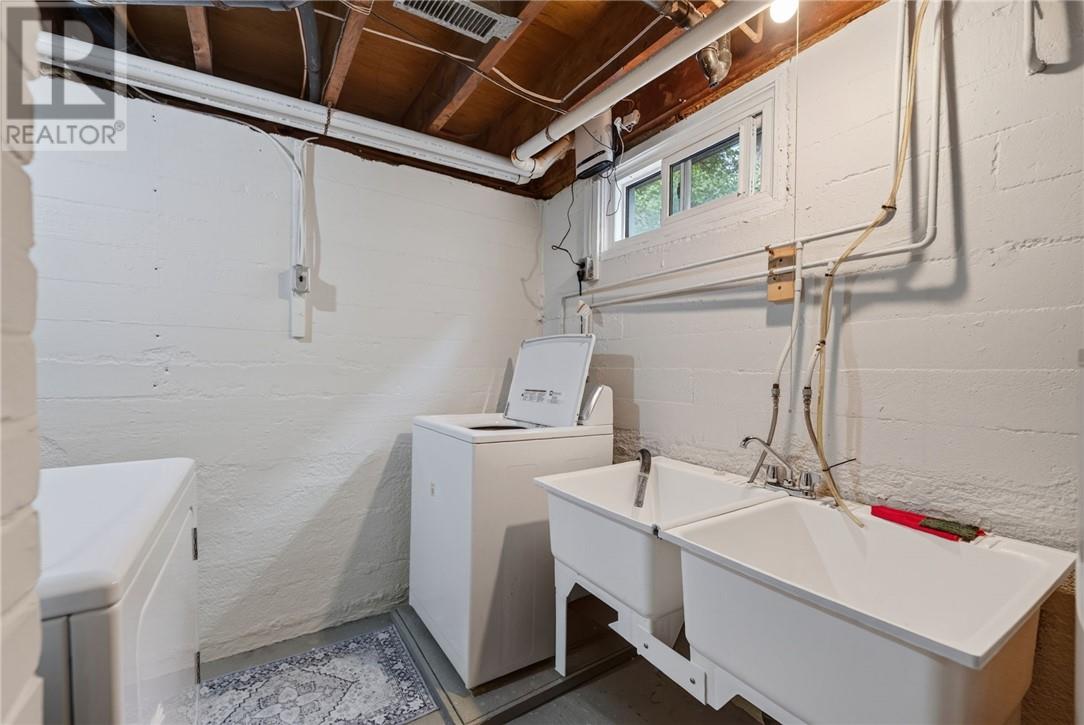 552 Pine Street Property Photo 60