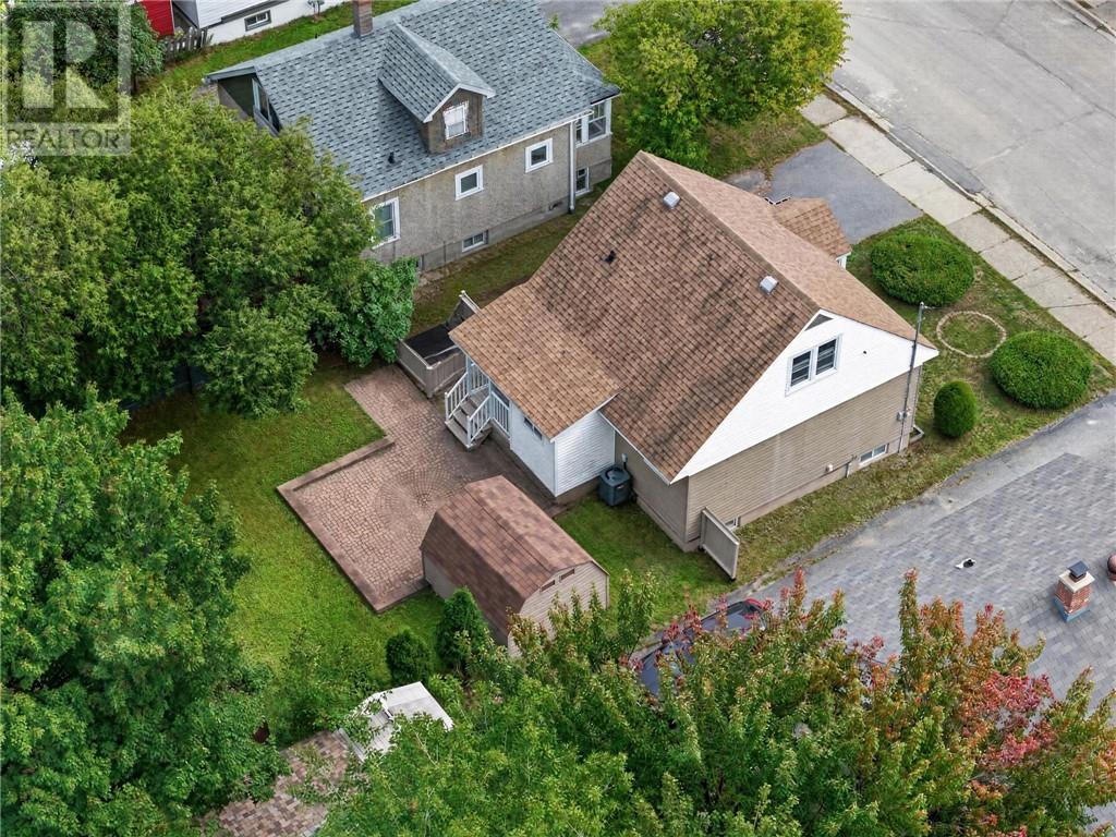 552 Pine Street Property Photo 64