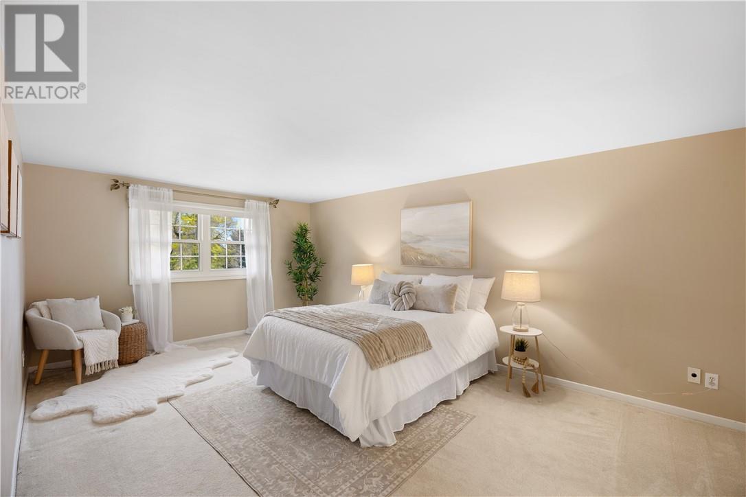 1231 Montrose Avenue Property Photo 23
