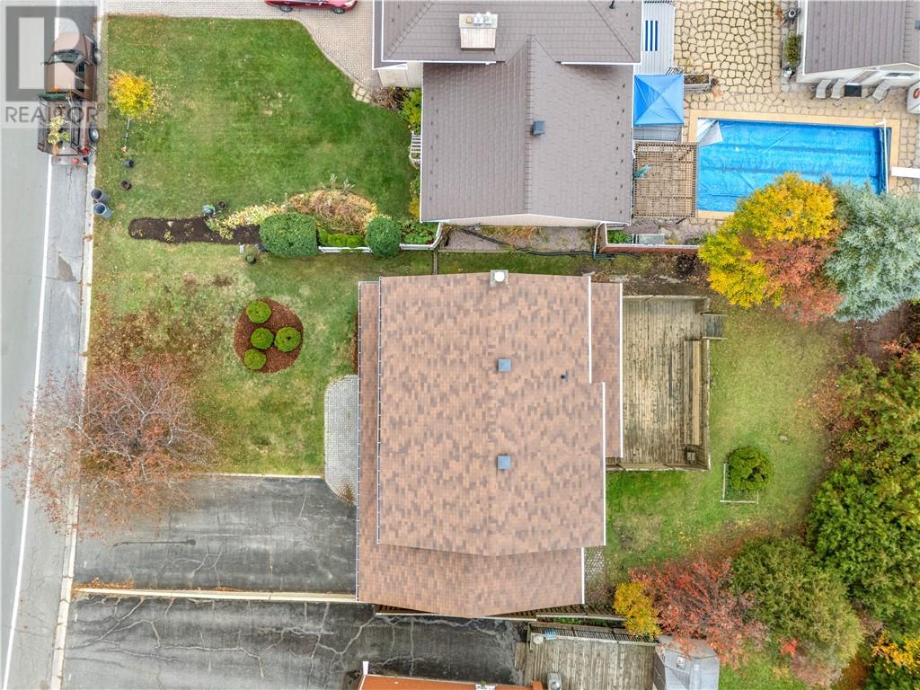 1231 Montrose Avenue Property Photo 41