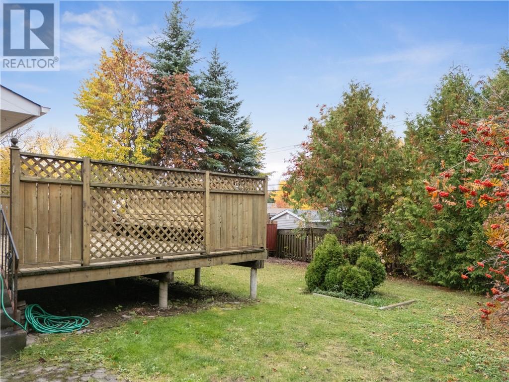 1231 Montrose Avenue Property Photo 45