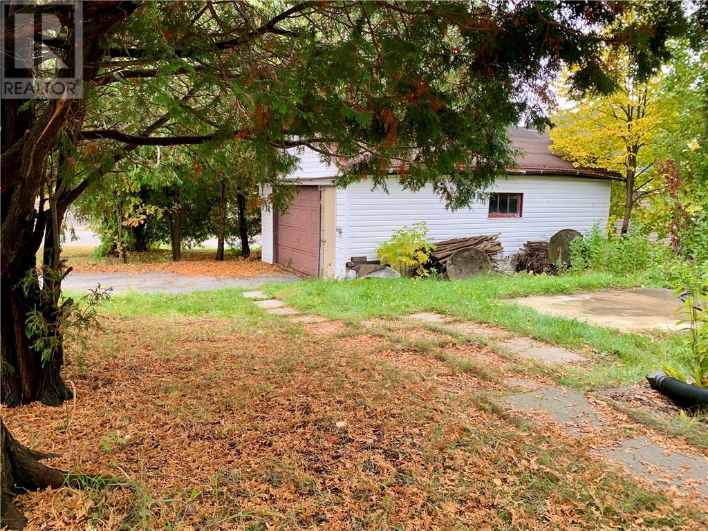 889 Adelaide Street Property Photo 35