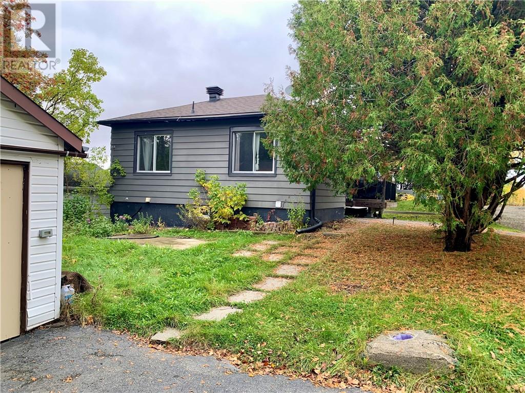 889 Adelaide Street Property Photo 36