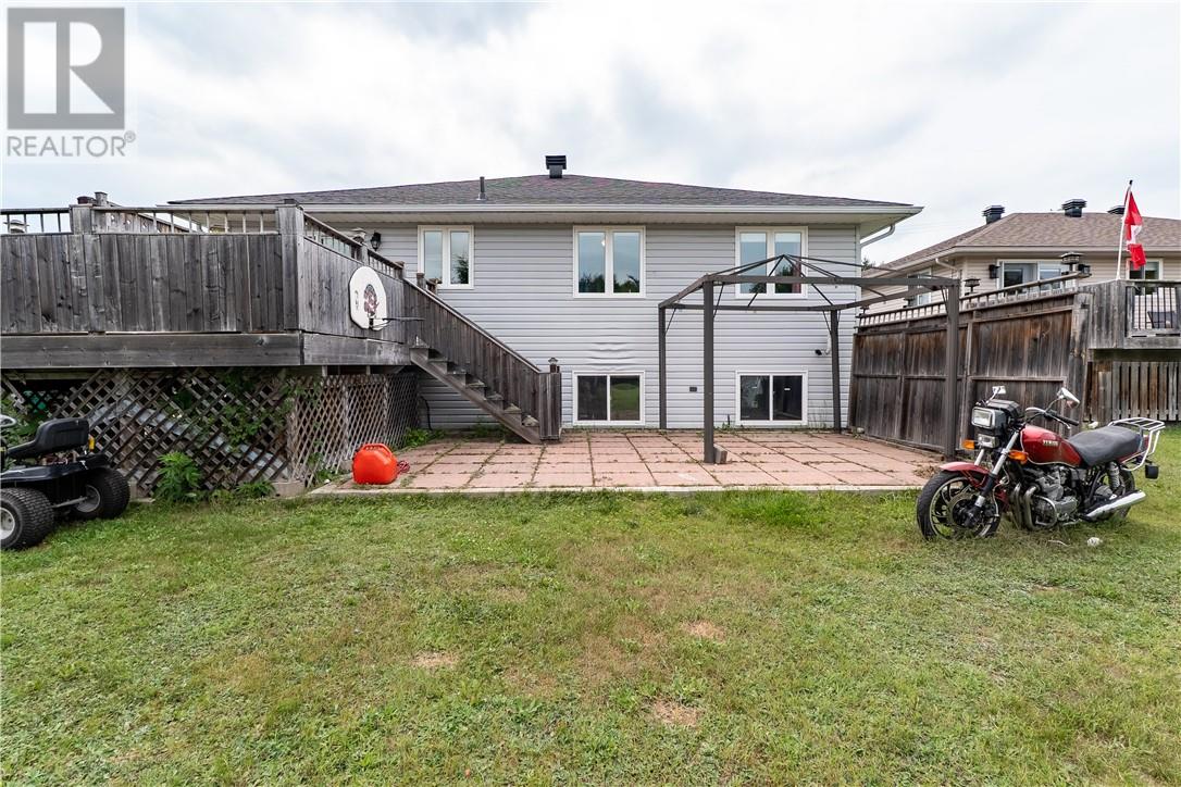254 Leroux Street Property Photo 33