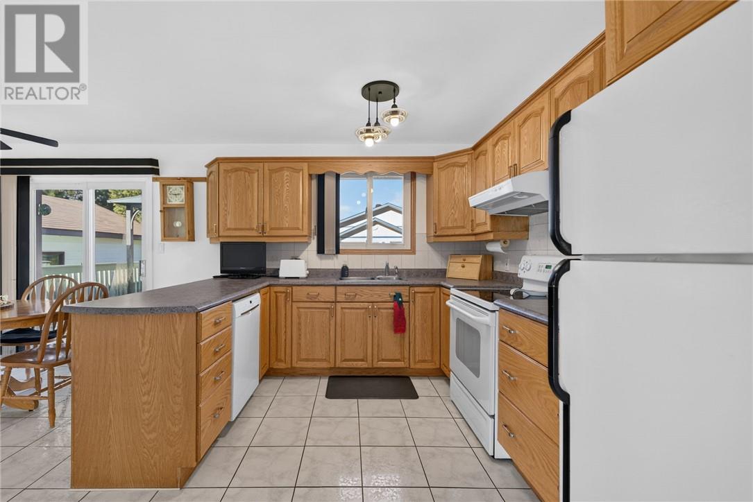 256 Eva Street Property Photo 11
