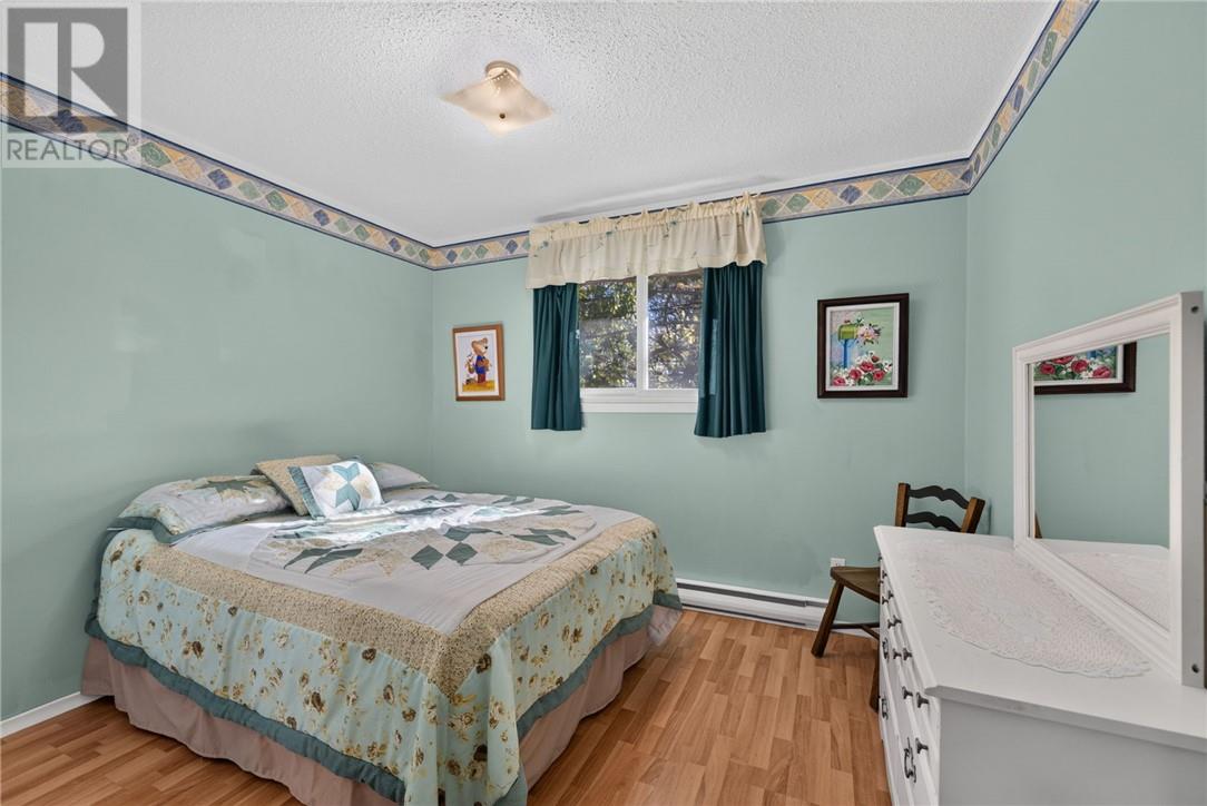 256 Eva Street Property Photo 29