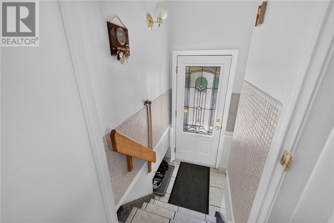 256 Eva Street Property Photo 33