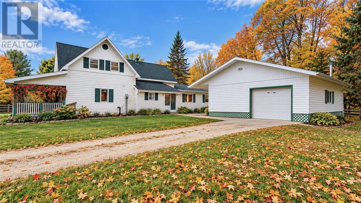 17a Silver Bay Road Property Photo 3