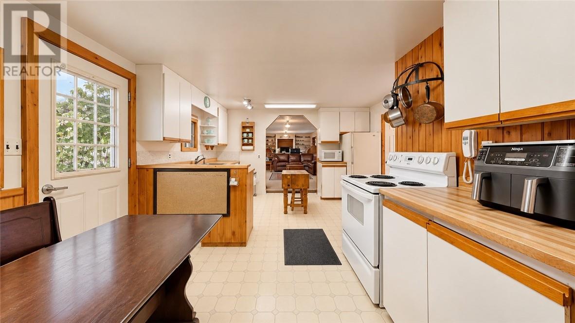 17a Silver Bay Road Property Photo 12