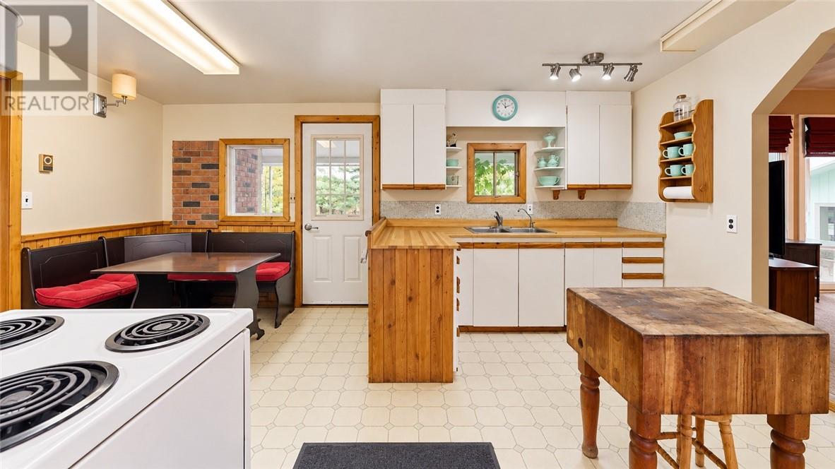 17a Silver Bay Road Property Photo 13