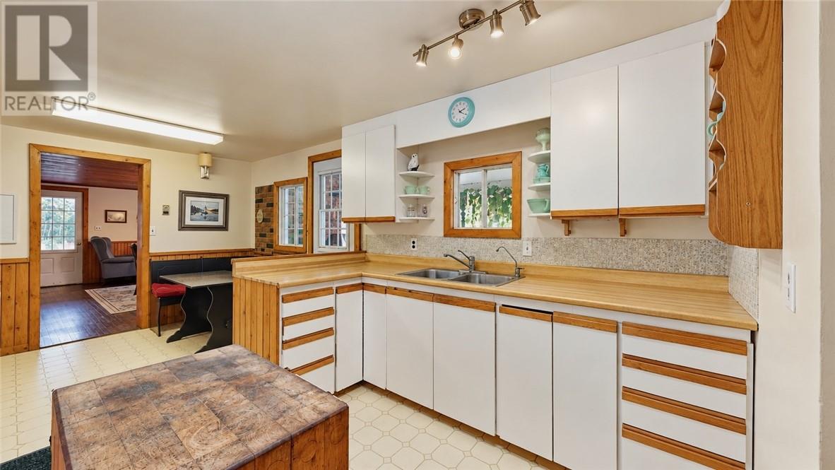 17a Silver Bay Road Property Photo 16