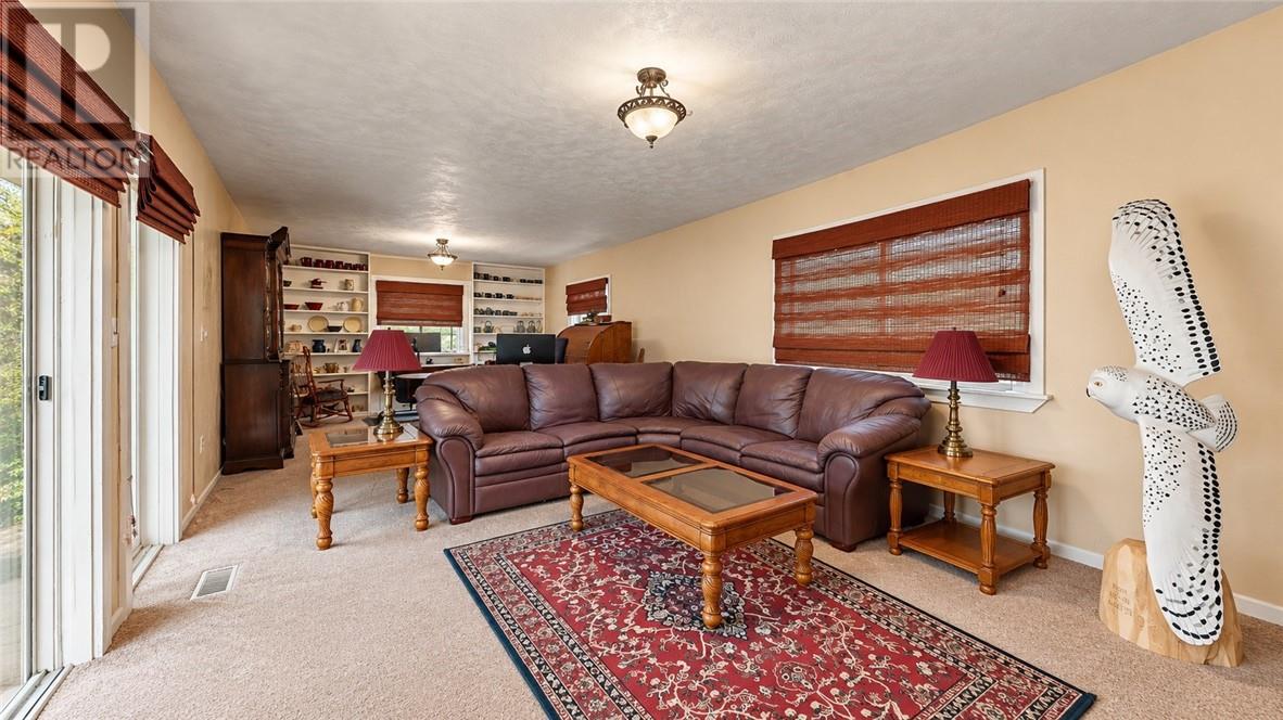 17a Silver Bay Road Property Photo 20