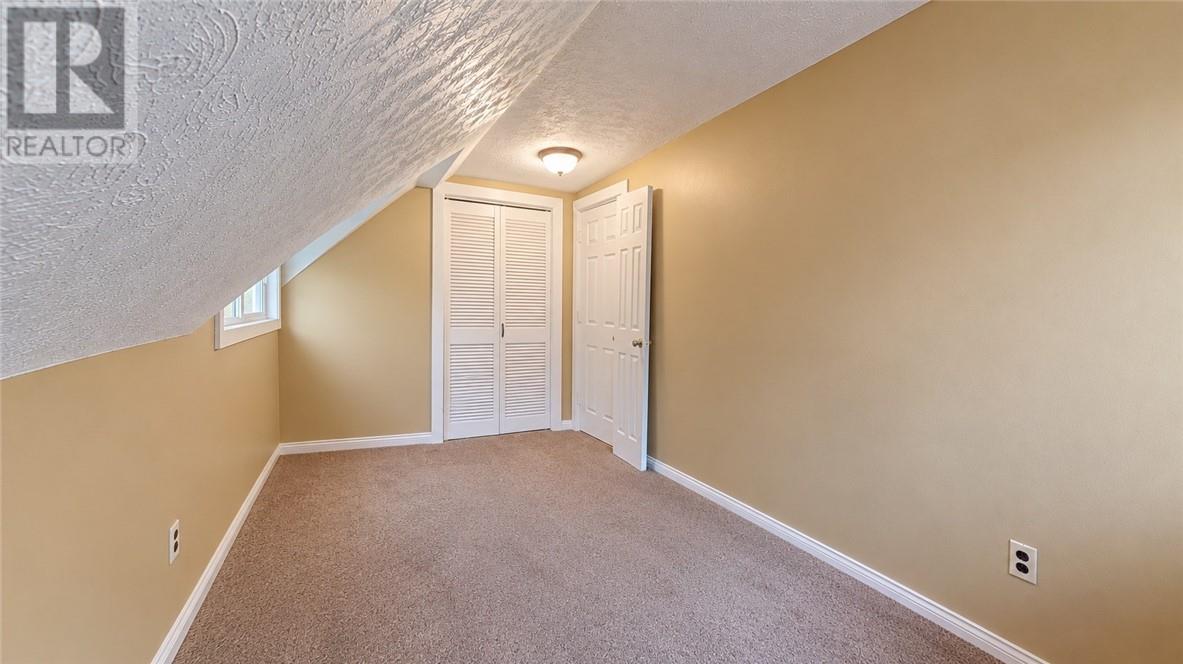 17a Silver Bay Road Property Photo 32