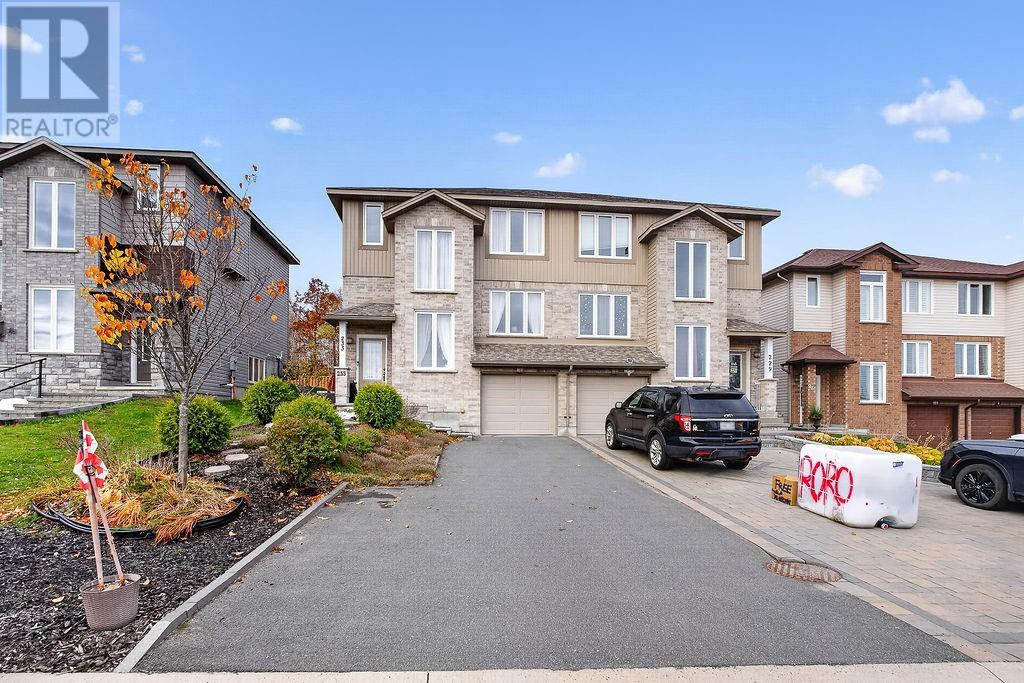 233 Billiards Way Property Photo 2