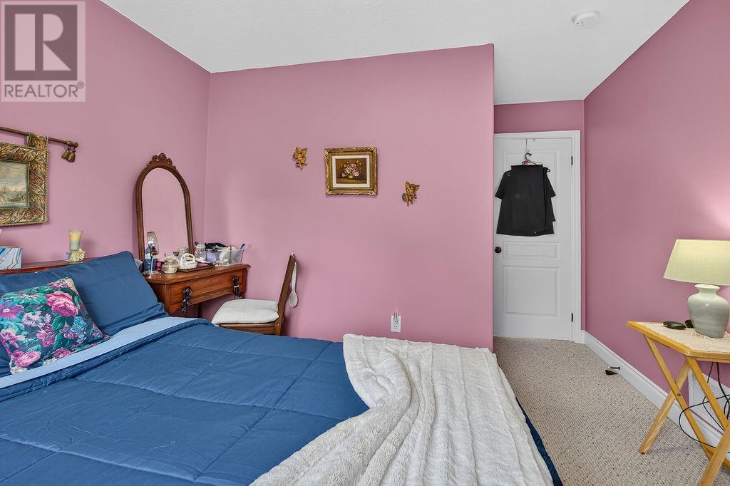 233 Billiards Way Property Photo 34