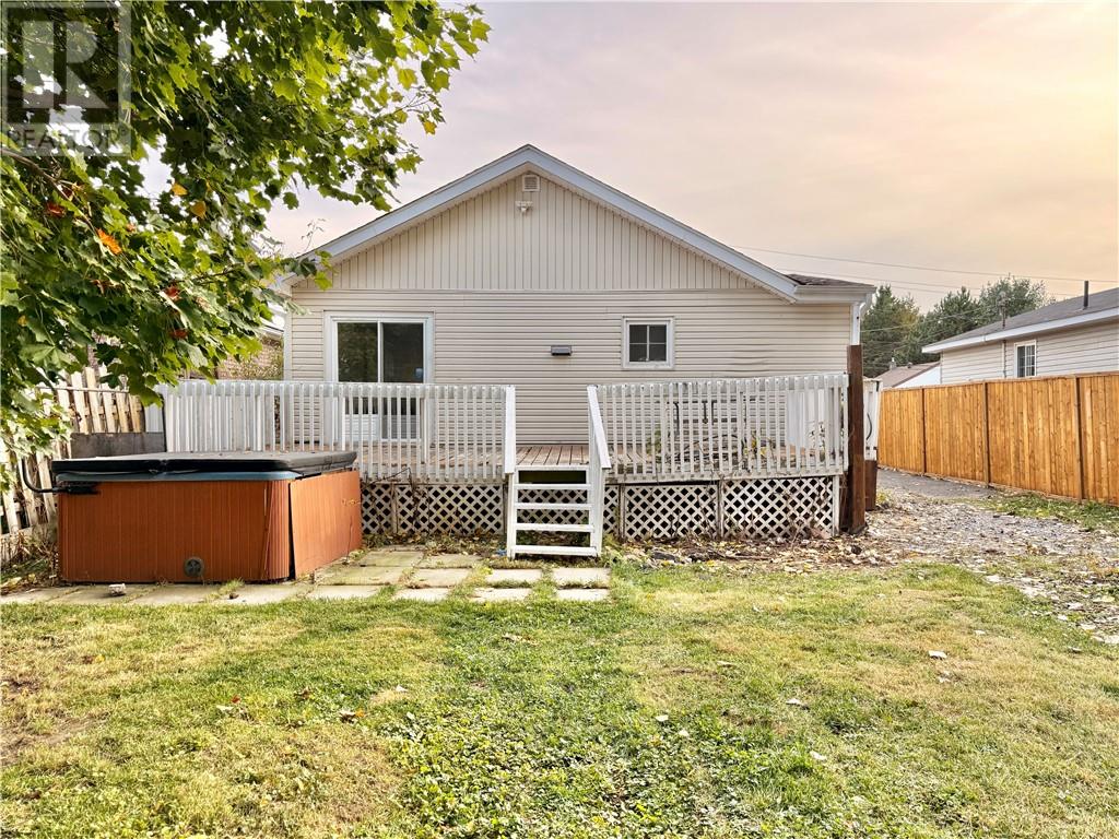 2308 Josephine Street Property Photo 7