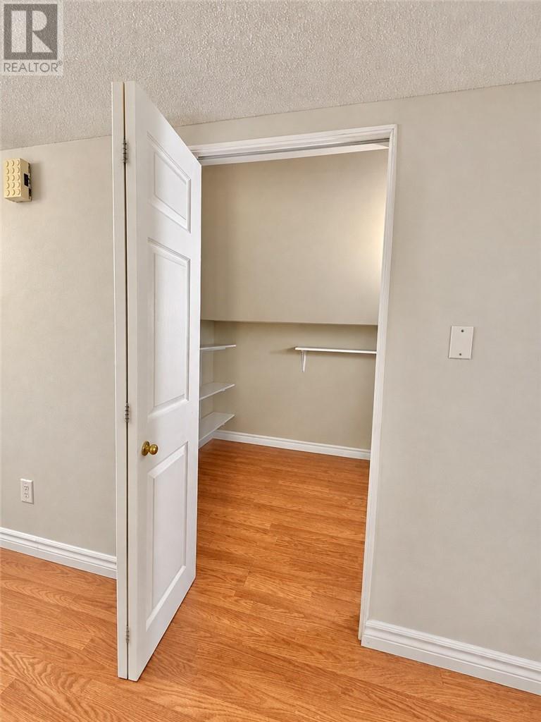2308 Josephine Street Property Photo 28