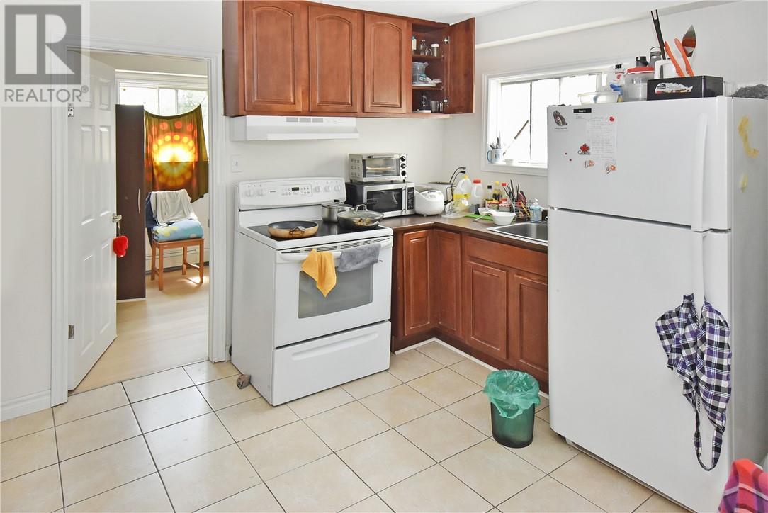 2005 Richard Street Property Photo 10