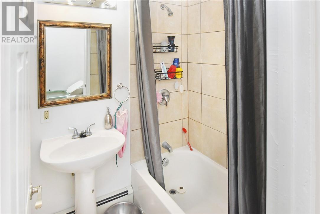 2005 Richard Street Property Photo 13
