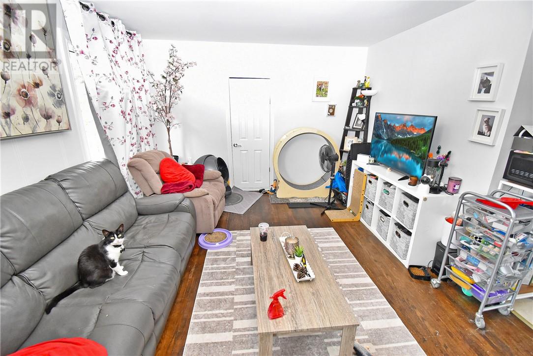 2005 Richard Street Property Photo 20